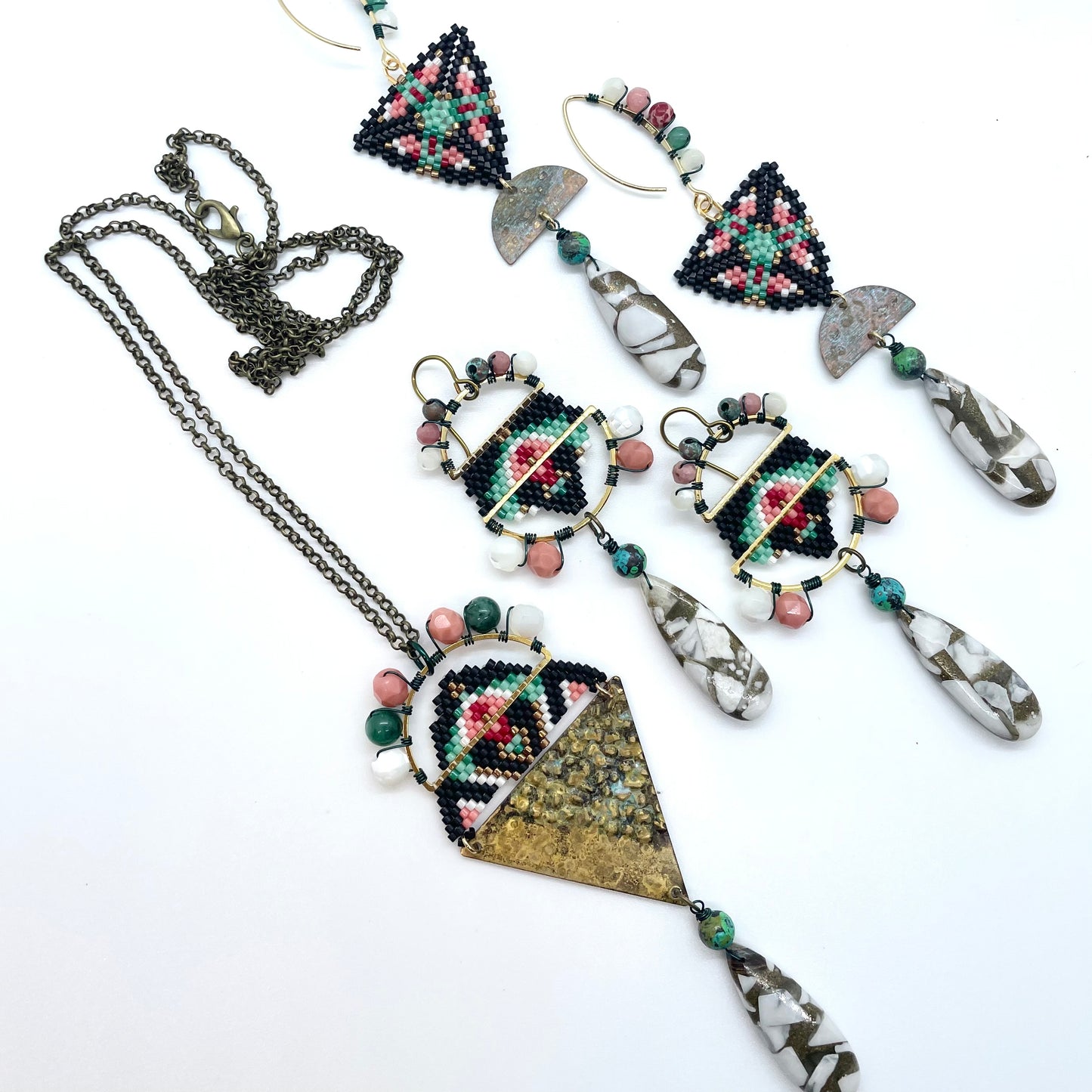 Gloria Beaded Pendant Necklace